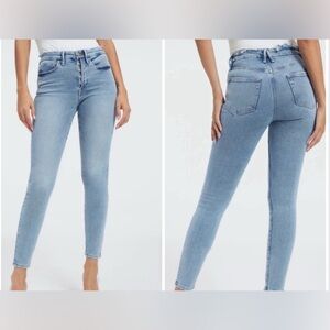 Good American Good Leg Skinny Jeans Women's Tag=2/26 Actual=24x28" In Light Wash